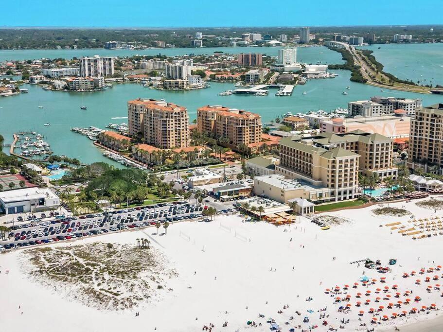 Coastal Elegance: Your Clearwater Beach Escape Exterior foto